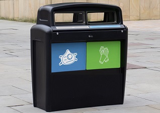 Nexus® Evolution City Duo Afvalscheidingsbak voor buiten met twee afvalstromen PBM en is voorzien van een kap