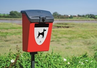 Terrier™ 25 hondenpoepafvalbak voor buitenshuis in rood